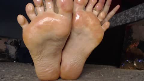 Alanna online show from 01.04.25