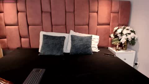 Alanna Jonnes online show from 11.21.25