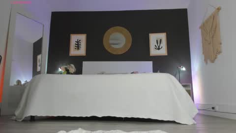 Alanna Cute Russell online show from 10.09.25