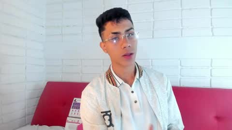 Snapshot of alannaughty_ chatting on 12.29.24 alannaughty_ online show from 12.29.24