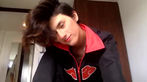 Snapshot of alannsr03 chatting on 11.01.25 Alann online show from 11.01.25