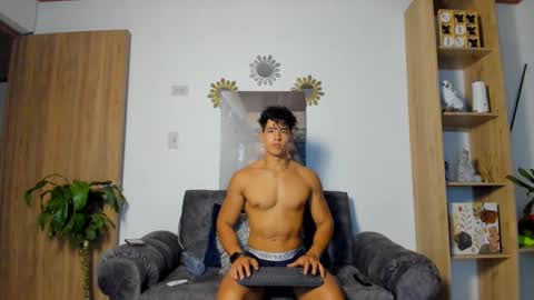 Snapshot of alansex66 chatting on 09.11.25 Alan online show from 09.11.25