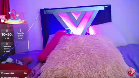 Victoria  online show from 06.27.26