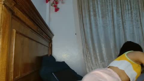 Snapshot of alaouirim25 chatting on 10.13.25 AllylicArabis online show from 10.13.25