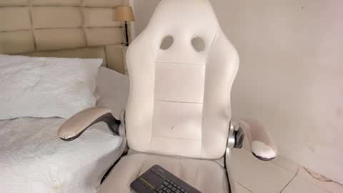 Alaska online show from 12.14.25