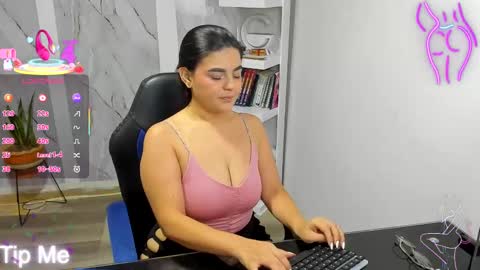 Alaya online show from 10.06.25