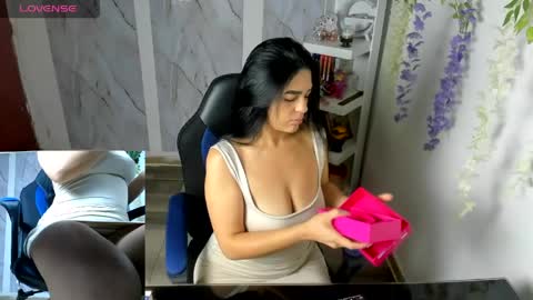 Alaya online show from 05.10.26