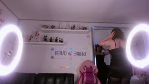 albaandthayron online show from 12.18.24