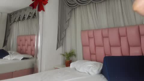 albaandthayron online show from 12.31.24