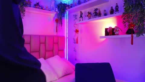 albaandthayron online show from 04.23.26