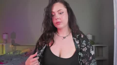 Snapshot of albalimory chatting on 05.24.26 albalimory online show from 05.24.26