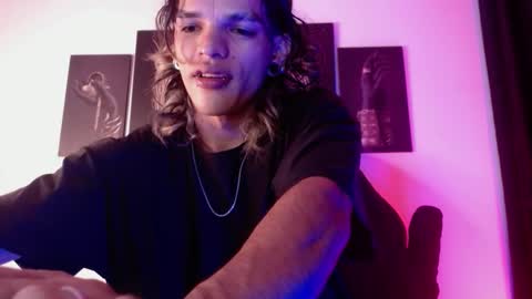 Snapshot of albertbernal69 chatting on 11.08.25 Albert online show from 11.08.25