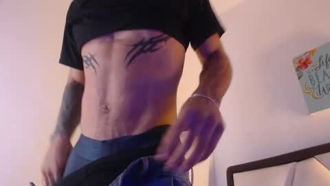 Snapshot of albertbernal69 chatting on 11.22.25 Albert online show from 11.22.25