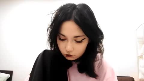 Snapshot of alberthamazierski chatting on 10.13.25 Im Katrina online show from 10.13.25