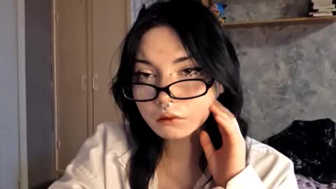 Snapshot of alberthamazierski chatting on 12.05.25 Im Katrina online show from 12.05.25