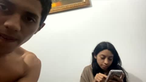 Snapshot of ale420hot chatting on 12.18.25 ale420hot online show from 12.18.25