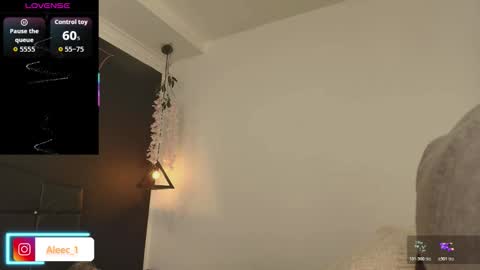 Snapshot of alecadrews_ chatting on 12.02.25 ALEC ANDREWS online show from 12.02.25