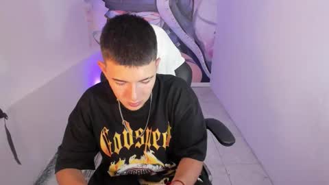 Aleck Boy online show from 12.04.25