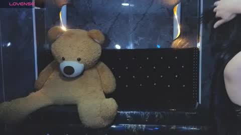 aleja online show from 11.24.25