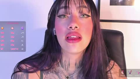 Snapshot of aleja_5 chatting on 04.07.26 Ale online show from 04.07.26