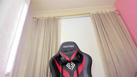 Snapshot of aleja_hill chatting on 12.13.24 Aleja Hill online show from 12.13.24