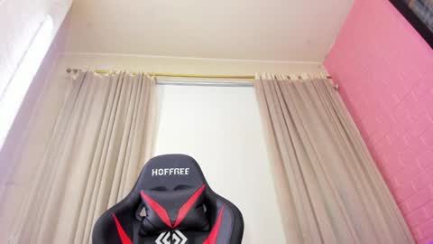 Snapshot of aleja_hill chatting on 12.14.24 Aleja Hill online show from 12.14.24