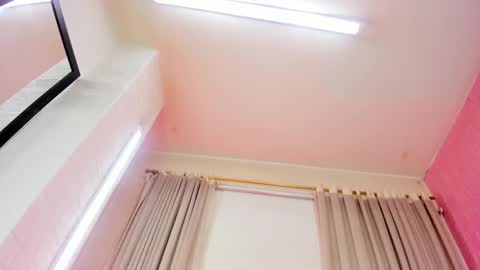 Snapshot of aleja_hill chatting on 02.12.25 Aleja Hill online show from 02.12.25