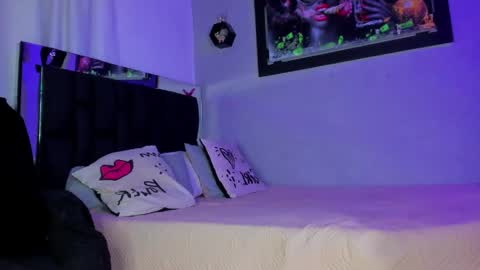 Alejandra online show from 04.30.26