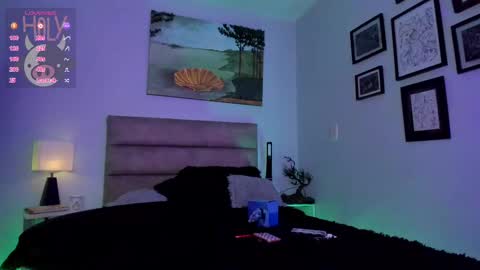 Snapshot of alejaaqueen_ chatting on 03.08.25 Aleja Queen online show from 03.08.25