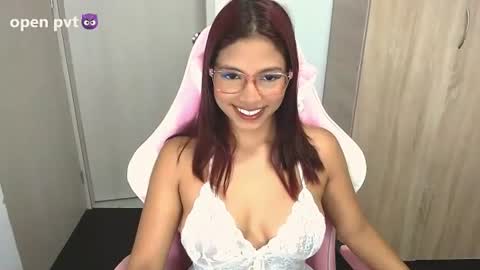 Aleja Harker  online show from 06.17.26