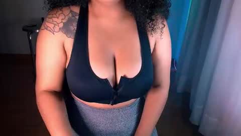 Snapshot of alejandra_conde chatting on 12.14.24 Alejandra online show from 12.14.24