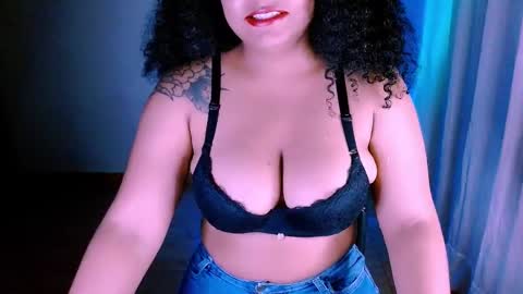 Snapshot of alejandra_conde chatting on 02.19.25 Alejandra online show from 02.19.25