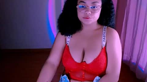 Snapshot of alejandra_conde chatting on 11.26.25 Alejandra online show from 11.26.25
