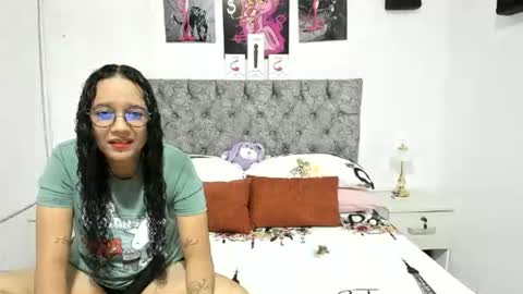 alejandra_evanss online show from 06.27.26