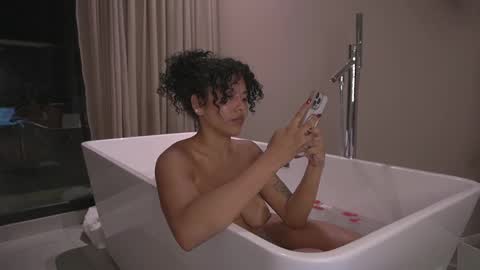 O.F alejandra h1998 stream 300 pm - 1100 pm online show from 12.21.24