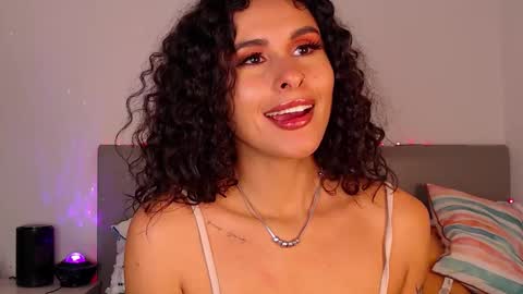 Snapshot of alejandraray chatting on 12.02.25 Danna Ray online show from 12.02.25