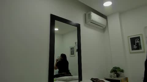 Alejandra online show from 06.11.26