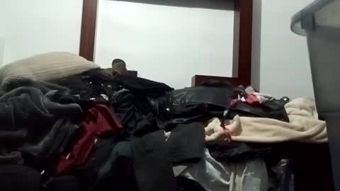 Snapshot of alejandrochao84 chatting on 10.27.25 alejandrochao84 online show from 10.27.25