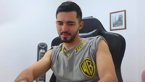 alejandroo_7 online show from 01.08.25