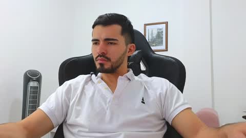 alejandroo_7 online show from 01.11.25