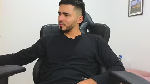 alejandroo_7 online show from 01.22.25