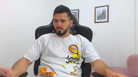 alejandroo_7 online show from 02.01.25