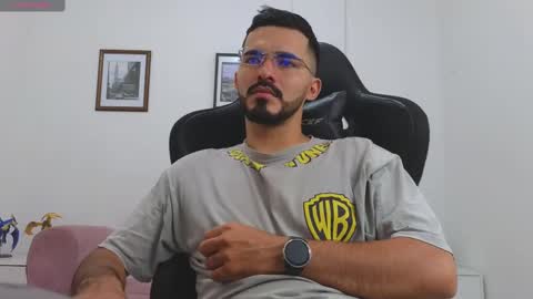 alejandroo_7 online show from 10.15.25