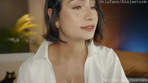 Snapshot of alejastorm chatting on 02.20.25 Alejandra online show from 02.20.25