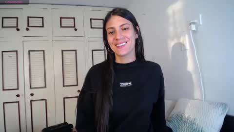 Snapshot of alejaxxxhot chatting on 10.17.25 alejaxxxhot online show from 10.17.25