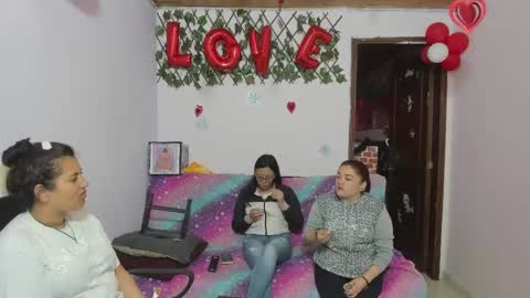 Snapshot of alejita_smithh chatting on 03.08.25 zoe and Kataleya online show from 03.08.25