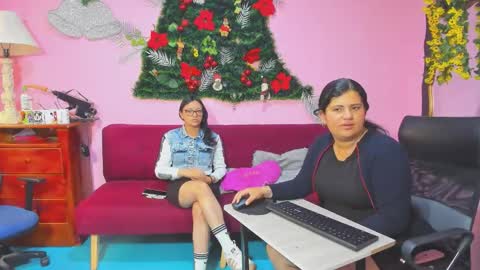 zoe and Kataleya online show from 12.22.25