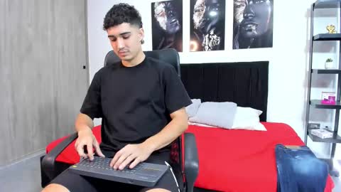 Snapshot of alejo_gray1 chatting on 02.07.26 alejo_gray1 online show from 02.07.26