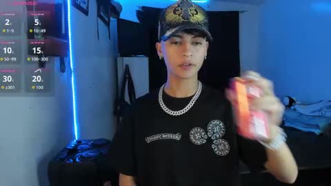 Snapshot of alejoo_storms chatting on 09.13.25 alejo online show from 09.13.25