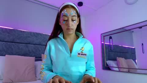 Snapshot of aleka_williams_ chatting on 09.24.25 aleka_williams_ online show from 09.24.25